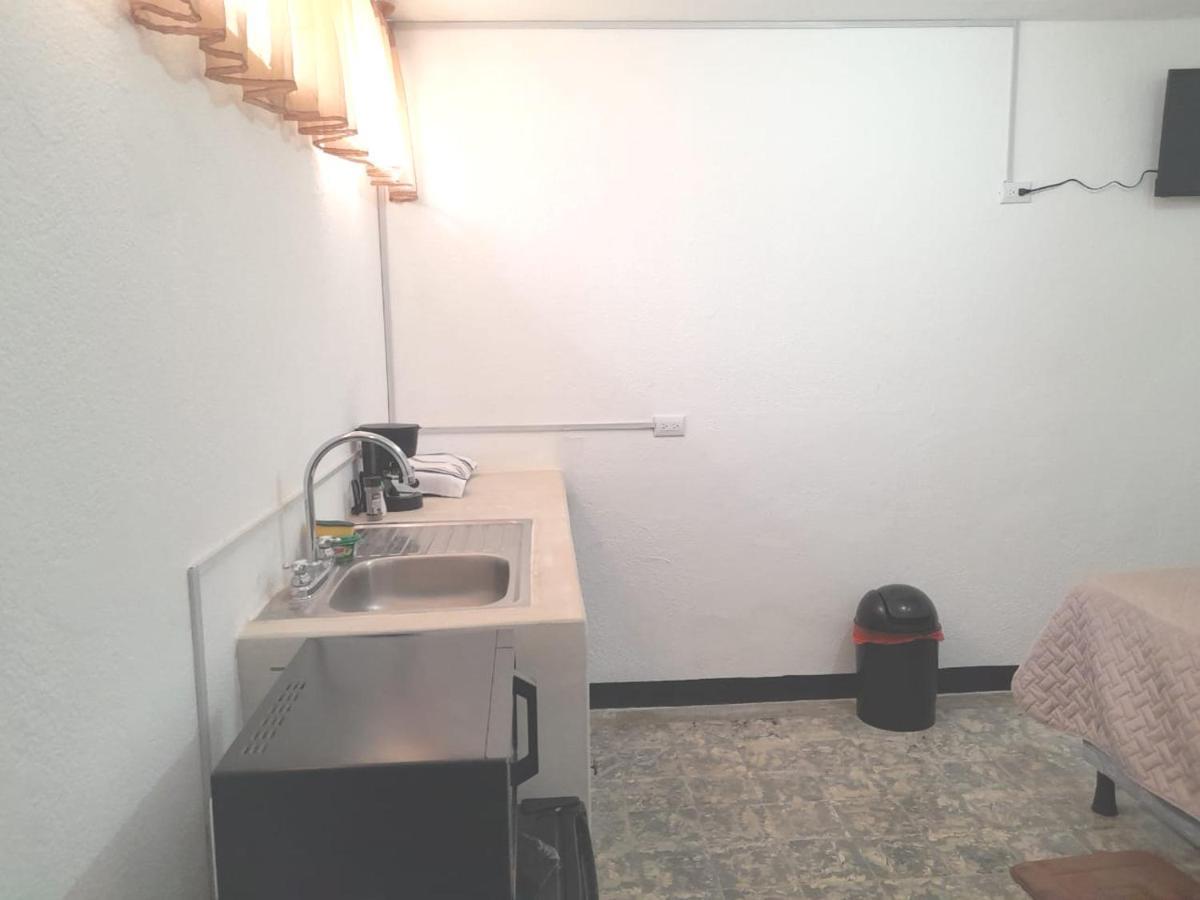 Apartamento Via 7 Guatemala City Exterior photo